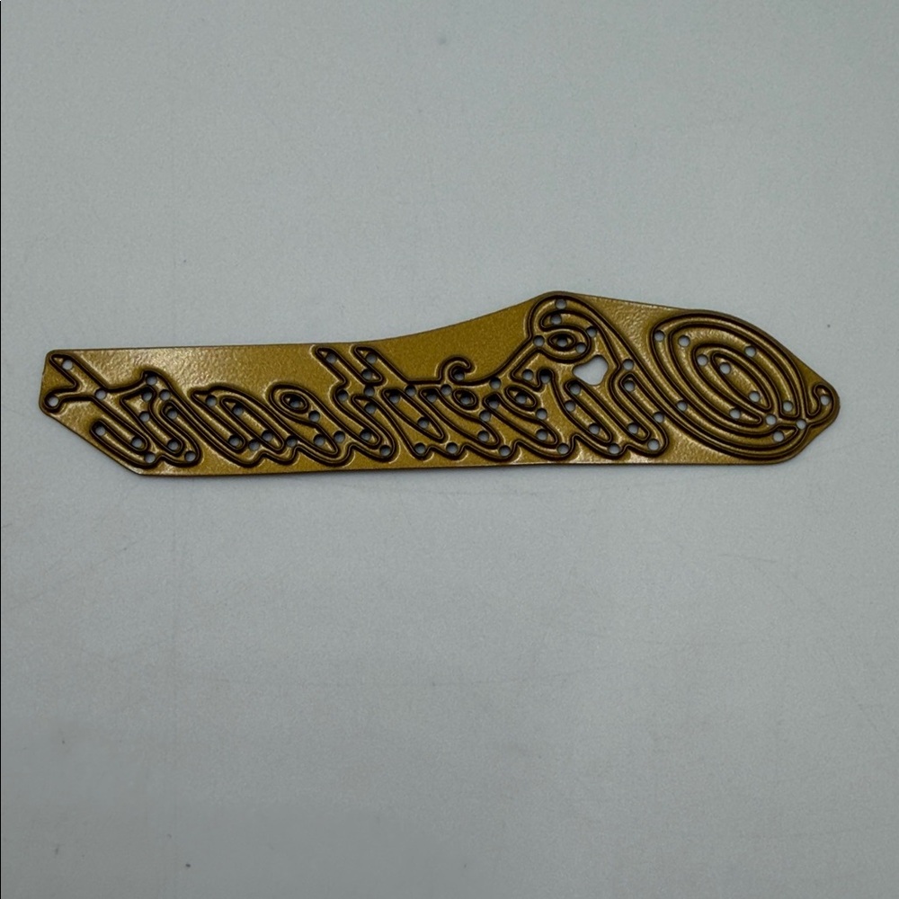 Anna Griffin Gold Metal Crafting Dies Set - Picture 9 of 11